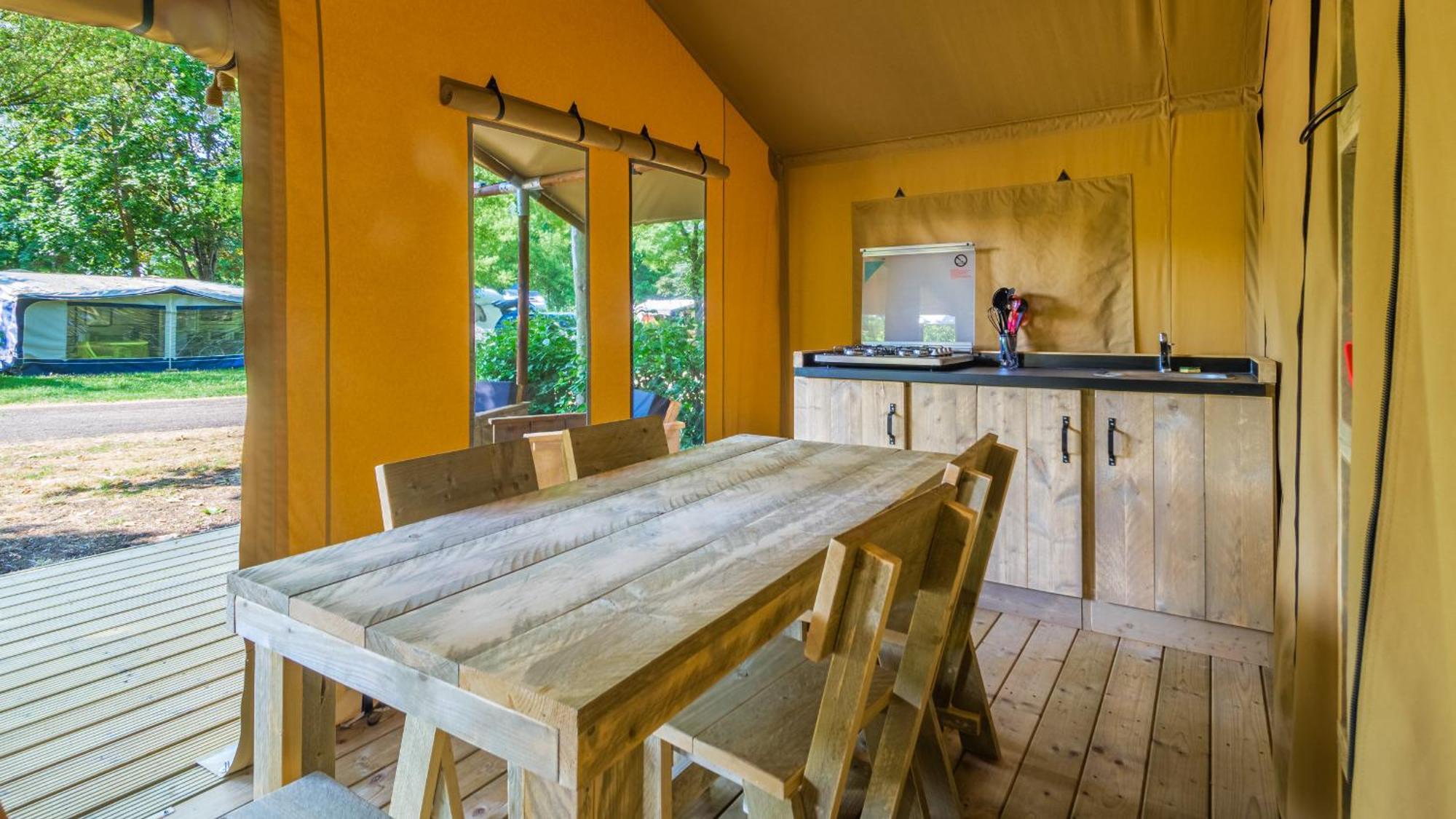 Camping Vesoul Vaivre-et-Montoille Стая снимка